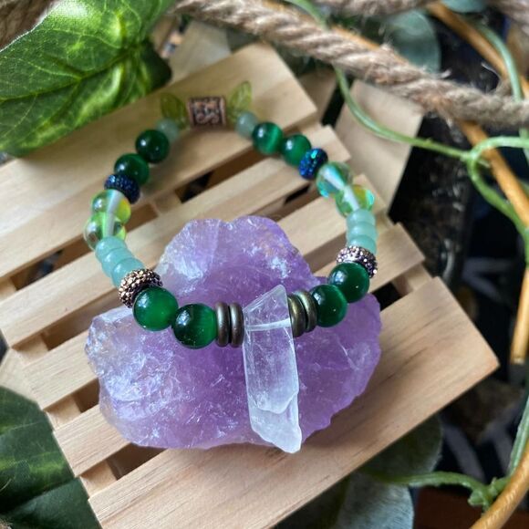 Handmade Green Jade Natural Gemstone Stretch Bracelet - Picture 5 of 5